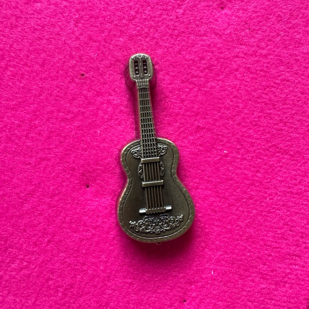 Decorative Brown Guitar Pin